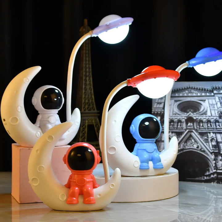 Creative lunar astronaut night light,